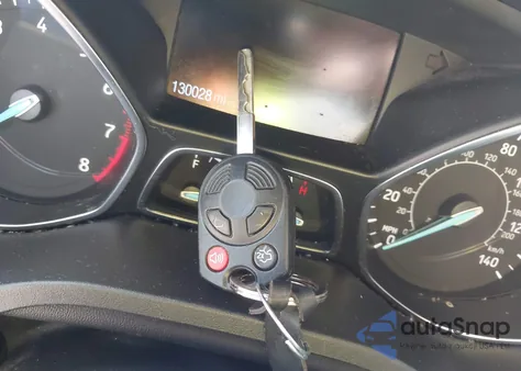 2018 Ford Escape Sel z USA, uszkodzony, nr VIN 1FMCU0HD0JUD03097